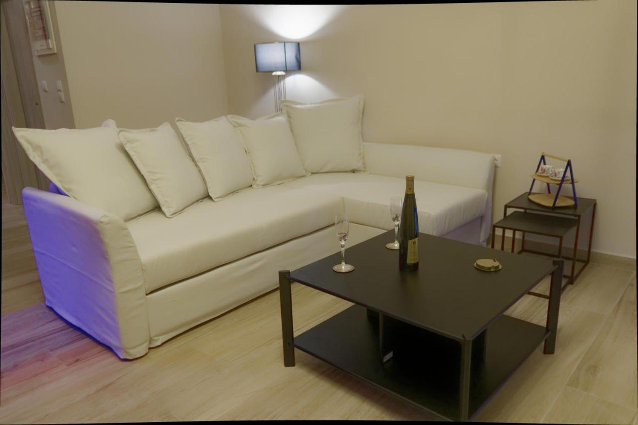 Niriides Apartments Порто Хели Екстериор снимка