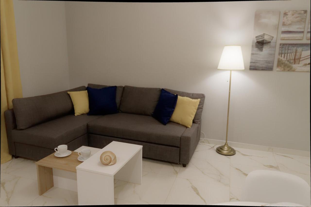 Niriides Apartments Порто Хели Екстериор снимка