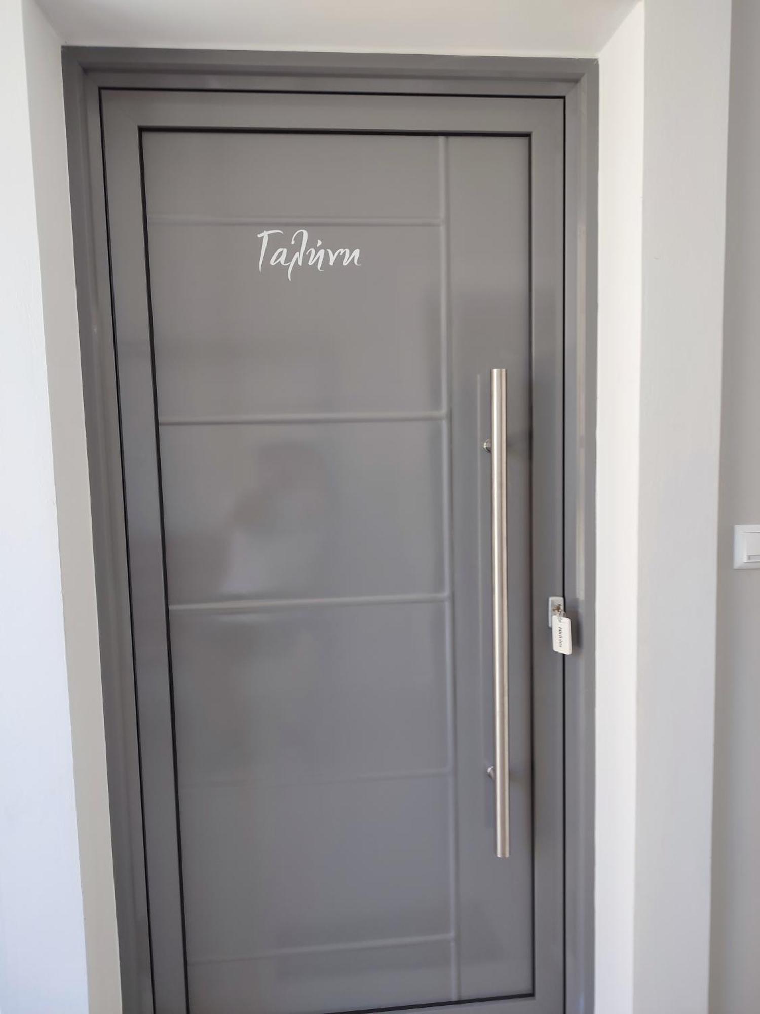 Niriides Apartments Порто Хели Екстериор снимка