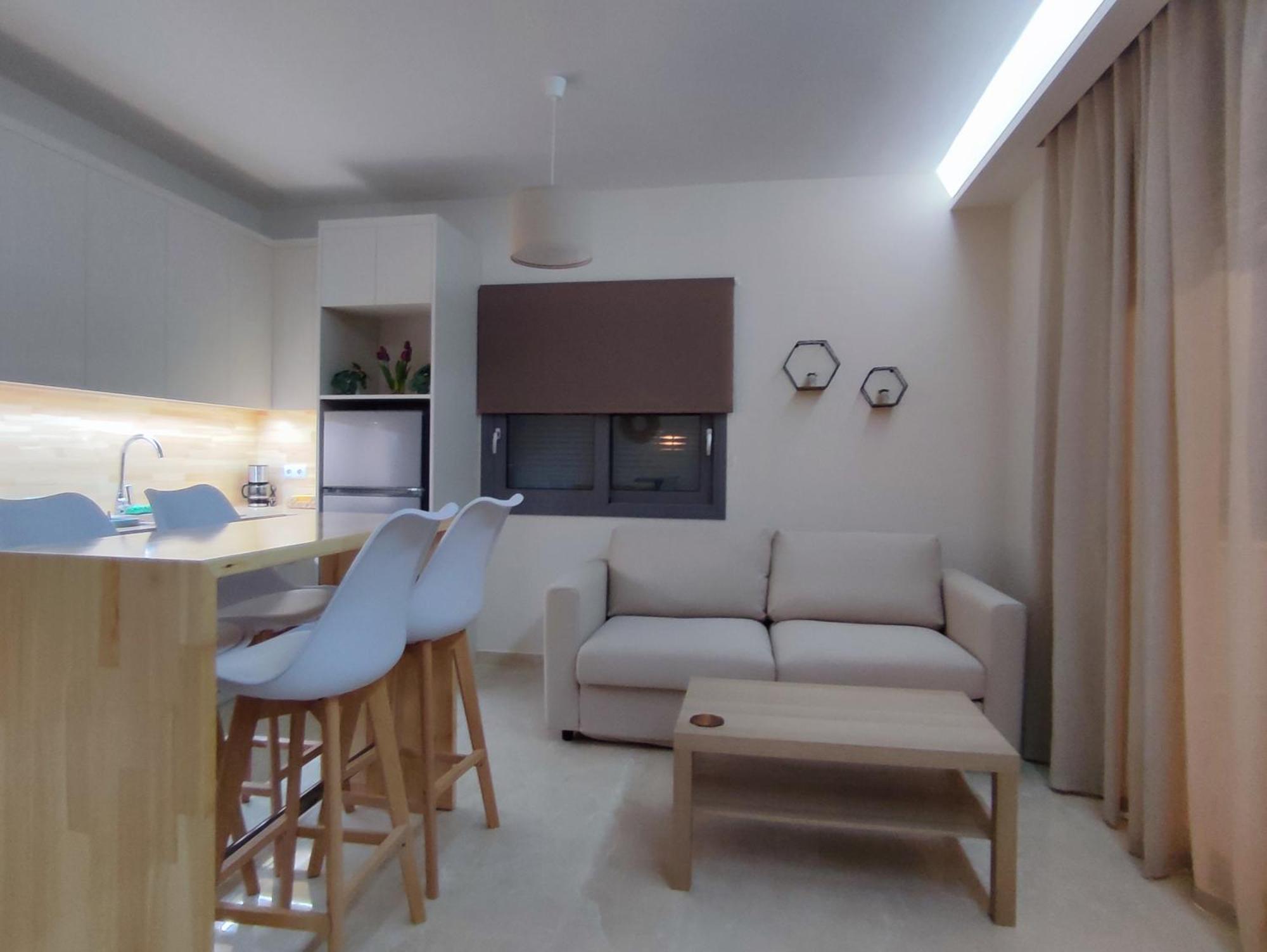 Niriides Apartments Порто Хели Екстериор снимка